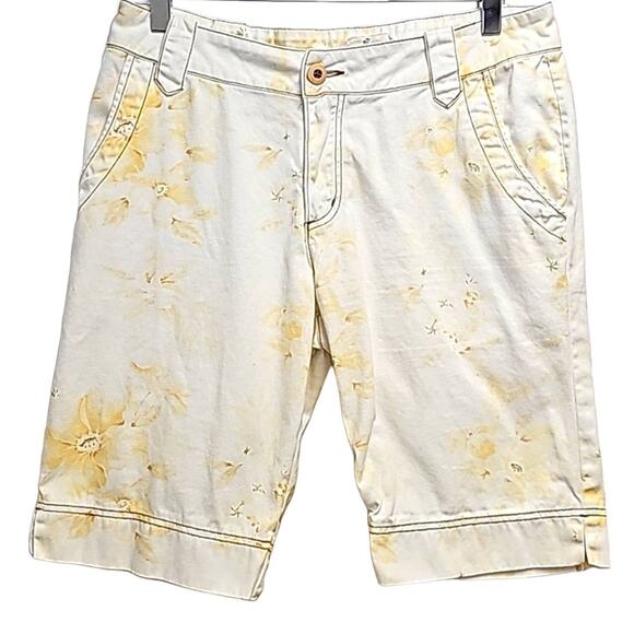 Paradise Shores Cream w/Gold Floral Print Shorts Zip & Button Closure Womens 6 - Picture 1 of 11